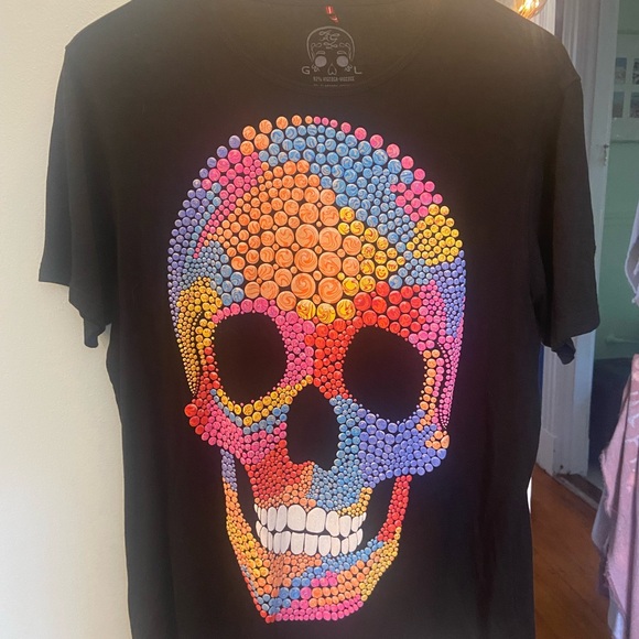 Colorful Skull Graphic T-Shirt - Picture 1 of 4